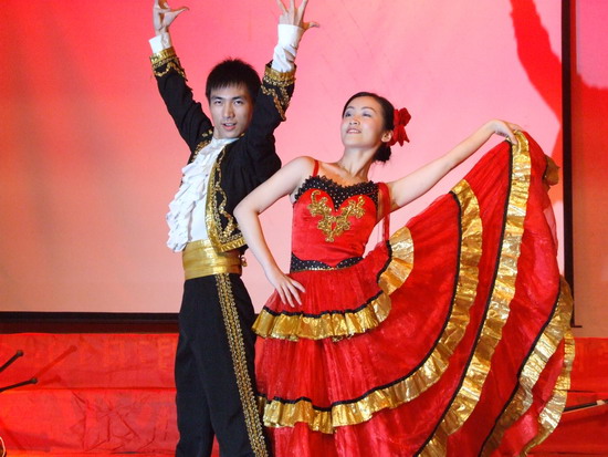 同心•同台•同欢唱――永利集团3044noc登录入口师生联欢晚会暨合唱节选拔赛 