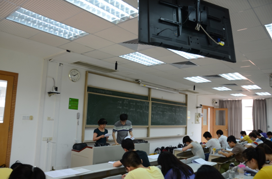 2014年永利集团3044noc登录入口大学生化学实验竞赛理论考试顺利进行 