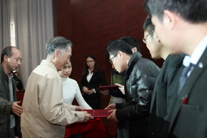 永利集团3044noc登录入口卓越服务奖暨化学与化学工程学院励教奖学金颁奖典礼隆重举行 