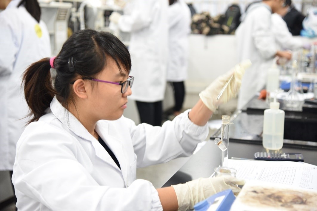 实验竞技展风采 严谨求是化学人——2017年永利集团3044noc登录入口大学生化学实验竞赛圆满落幕