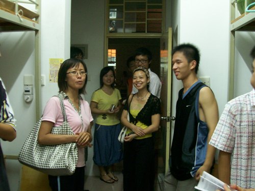 化院喜迎新生,珠海金风送爽――化学院08级本科新生活动实录