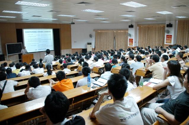 诺贝尔化学奖得主Jean-Marie Lehn教授来我院作报告