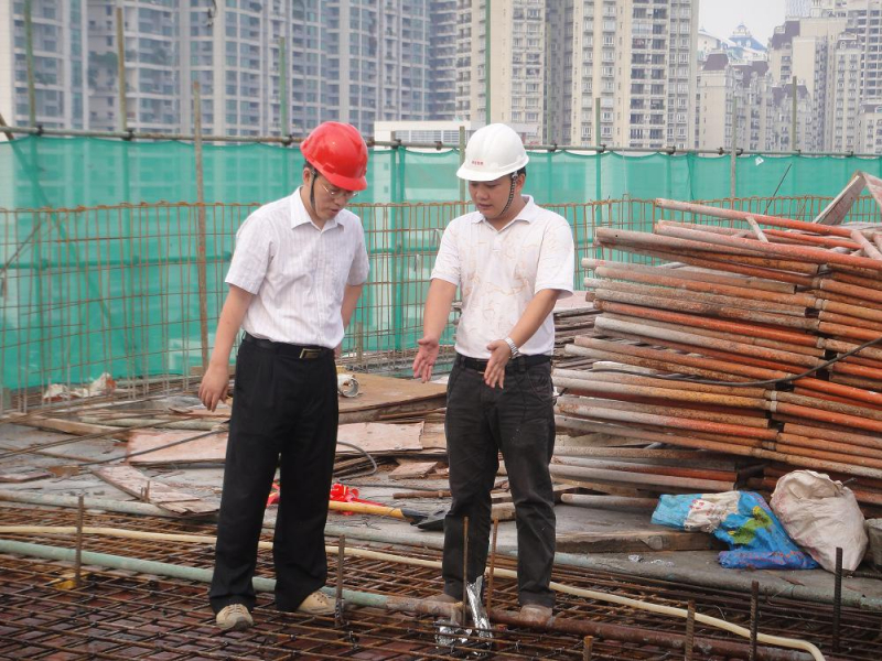 化学楼二期工程主体结构顺利封顶!