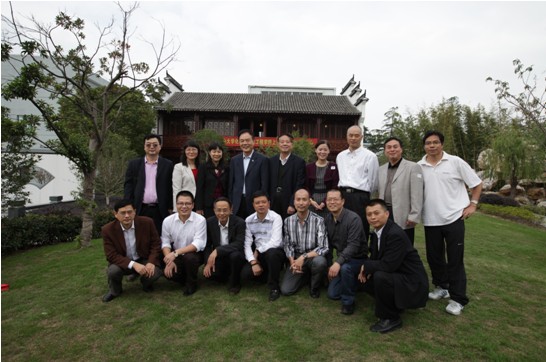 申城回首丰盛堂,秋日共忆康乐园