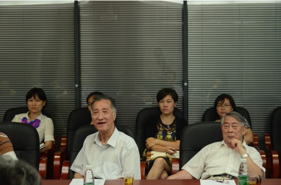 朱熹平副校长来我院进行党的群众路线教育实践活动调研座谈