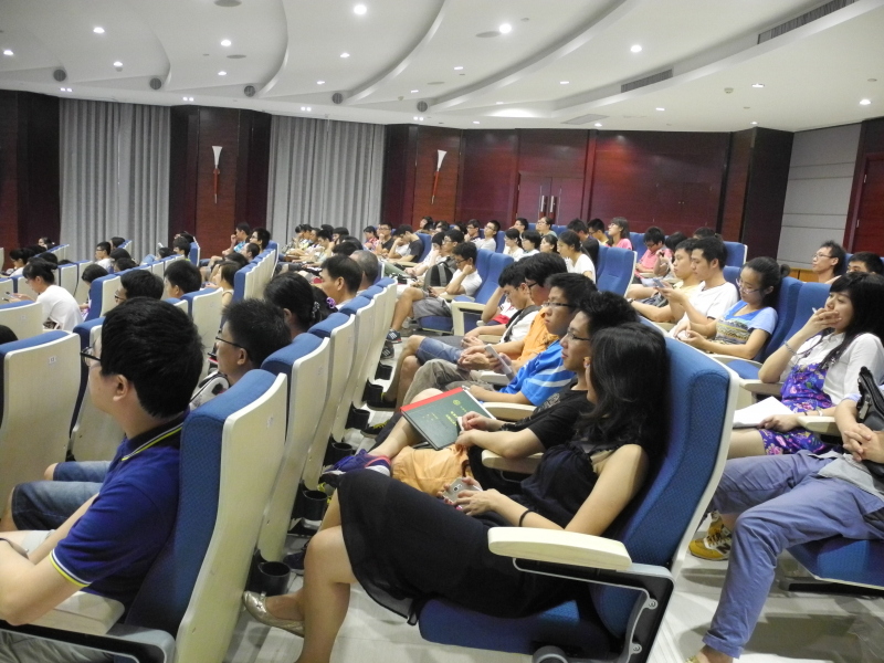 我院成功举行实验室安全暨化学废弃物回收指引宣讲会